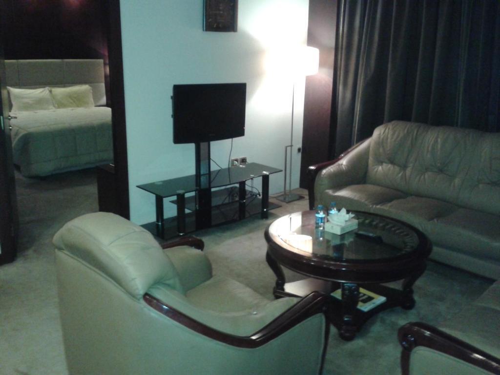 Zamzam Towers Hotel Amman Room photo